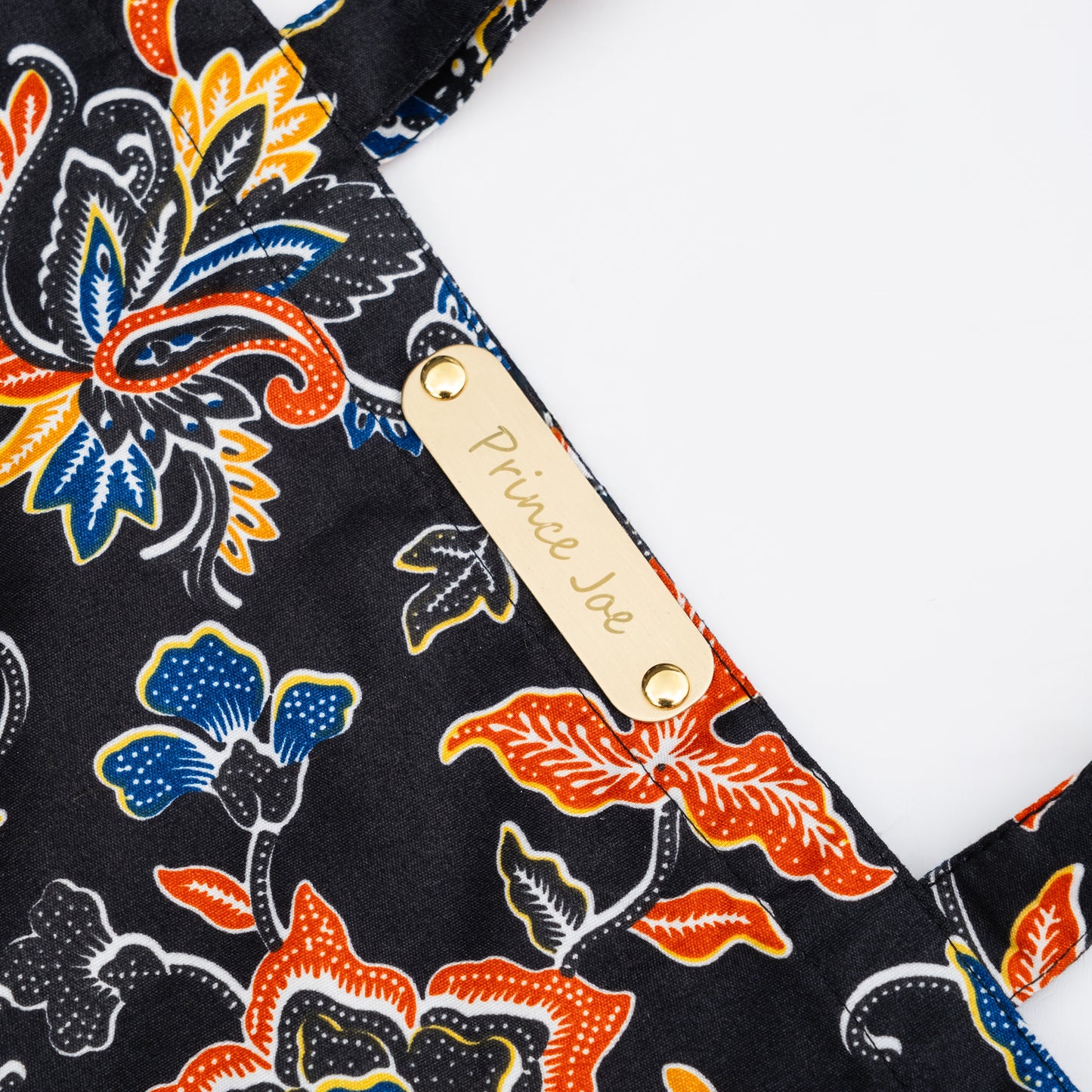 Step-In Harness in Seri Senja Black Batik