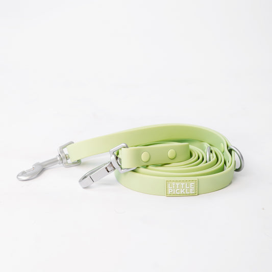 Ripply Waterproof Hands-Free Multiway Leash in Avo-Milk Green