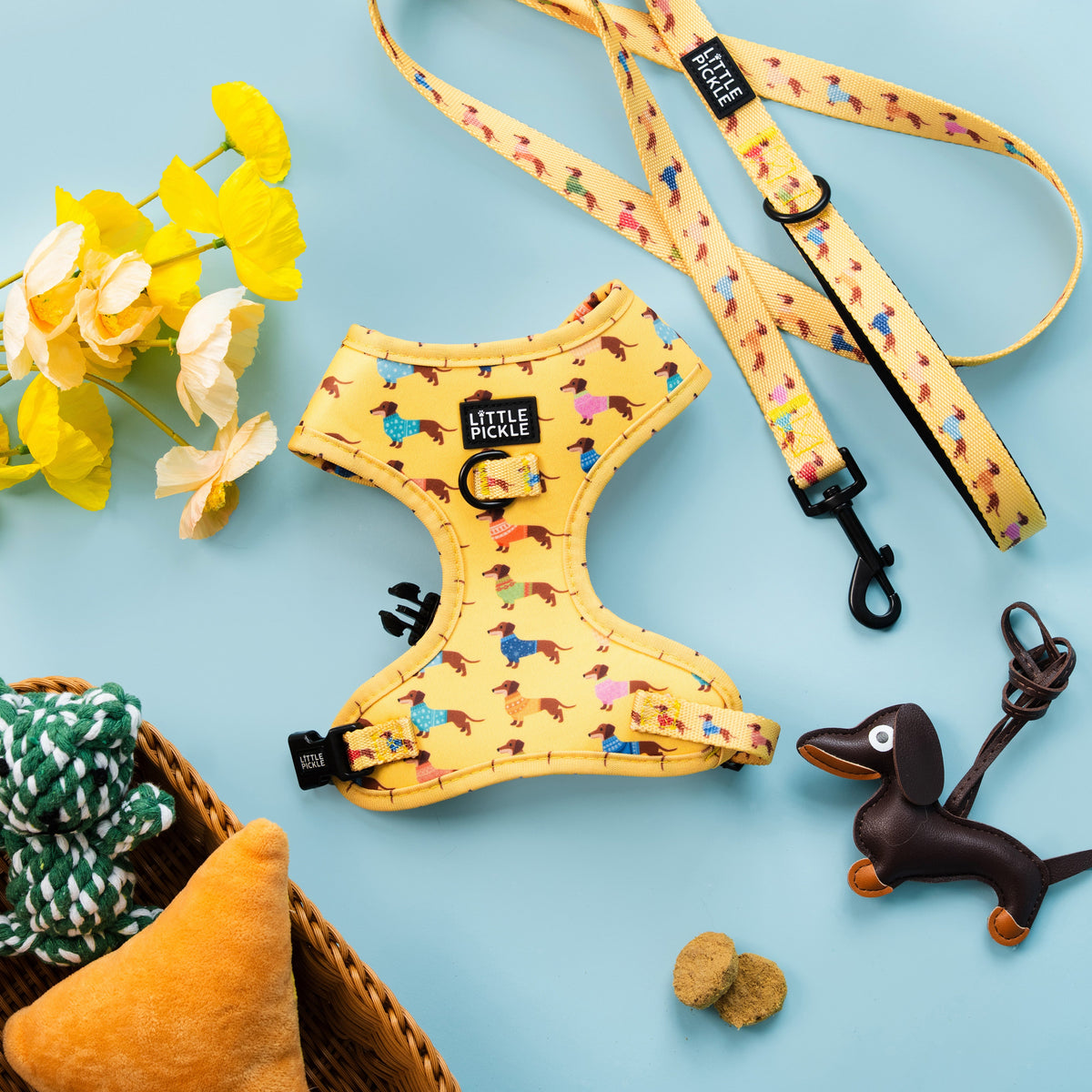 adjustable harness in tropical island inspired blue design